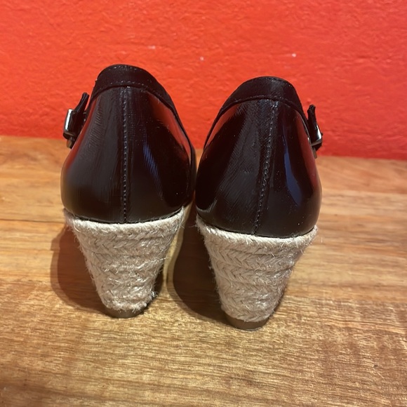 Suede & Patent Leather Wedges - Picture 5 of 6